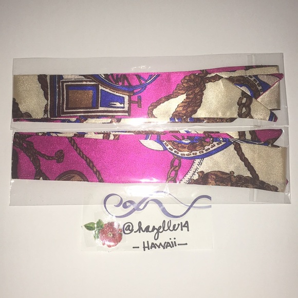 Twilly & Tassel bow Keychain - Picture 2 of 5